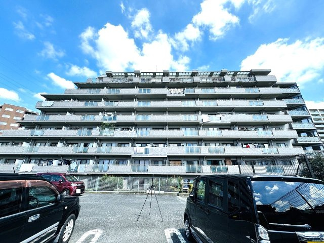 ～八王子駅徒歩10分・京王八王子駅徒歩10分　近隣商業施設充実のマンション～