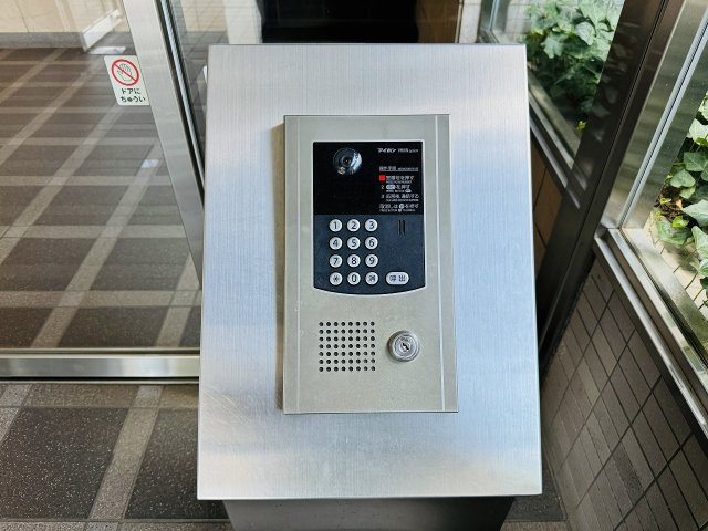 ～オートロック付き、防犯性も安心です～