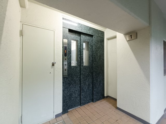 【エレベーター】