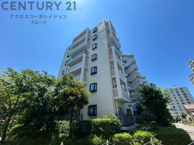 鉄筋コンクリート造10階建て