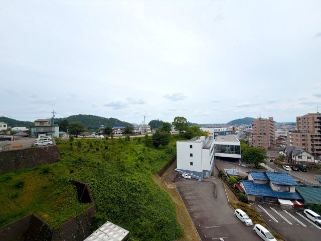 バルコニーからの眺望になります♪犬山城、木曽川を一望いただけます♪