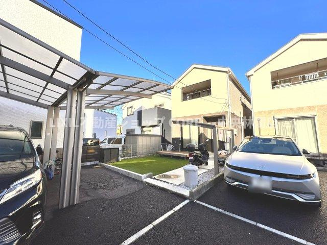 閑静な住宅地に馴染む落ち着いた色合いの外観。一度、是非、現地をご見学ください。