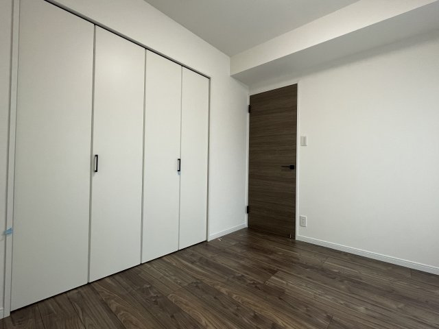 どんなデザインでも調和しやすく、自分らしい空間づくりが楽しめます。　　