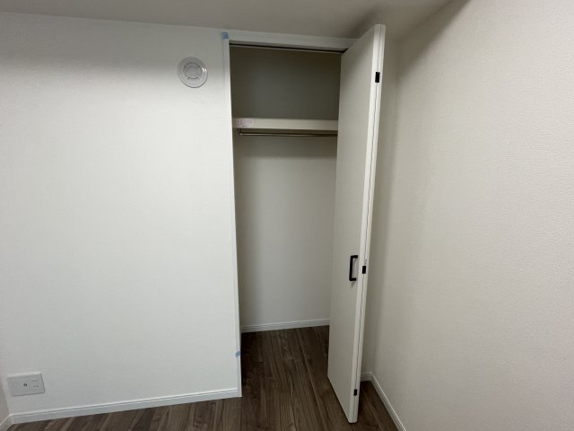 各居室に収納がついており、家族で使い分けしやすくなっています。　