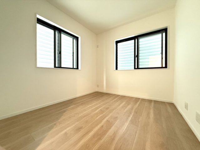 1F　洋室5帖