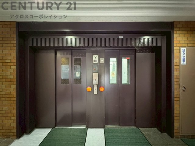 エレベーター2基つき