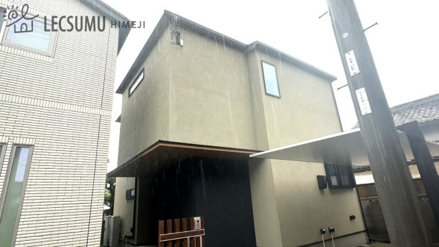 外観：327001541818