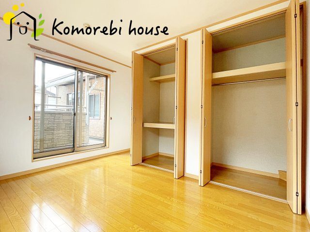 開放的な寝室です