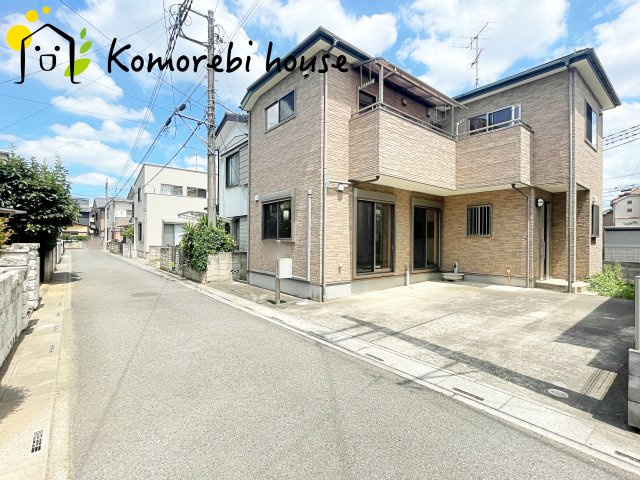 前面道路含む現地写真です