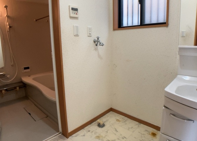 ランドリースペースも気になります。洗濯機置場があり「洗う、干す、取り込む、アイロンがけ、たたむ」など、洗濯に関する家事をするための空間です。広さや収納など付帯設備も含めて、詳細は現地でご確認ください。