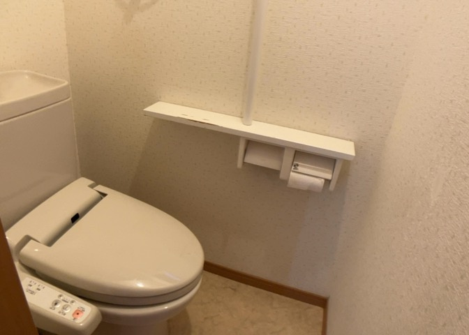 トイレは大きさや形、機能、抗菌性などが異なる多種多彩なタイプが各メーカーから出ています。それぞれに良さがあるため、事前にどういったタイプのトイレがいいのかをご家庭内で決めて、内見に行くといいでしょう。