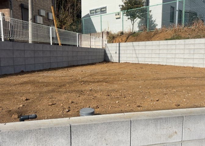 土地探しをしていると都市計画区域という言葉を目にすると思います。法律によって、都道府県知事や国土交通大臣が指定するエリアのことを指しており、都市計画区域は市街化区域と市街化調整区域に分けられています。