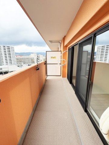 西向きバルコニーです。