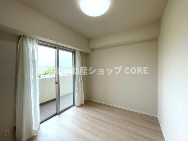 室内はいつも明るい印象なので気持ちの良い朝を迎えられます。毎日の生活も明るくなりそう♪　