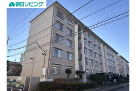 多摩ニュータウン落合団地3-3の外観