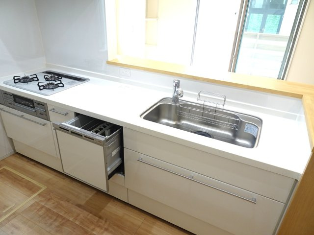 毎日使うキッチンが綺麗で清潔ならお料理を作るのも楽しくなりますよね。機能性とデザイン性を兼ね備えた嬉しいキッチン。