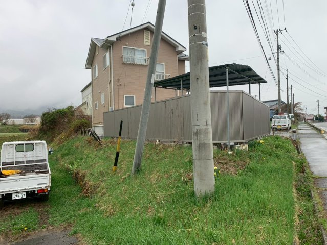 周囲に遮るもののない、独立性の高い角地風の敷地です。