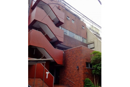 キャッスル花井の外観