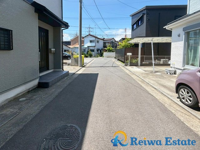 周辺は閑静な住宅街で子育て世帯にオススメです☆彡