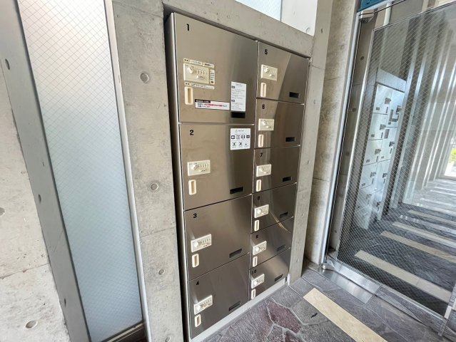 宅配ボックス