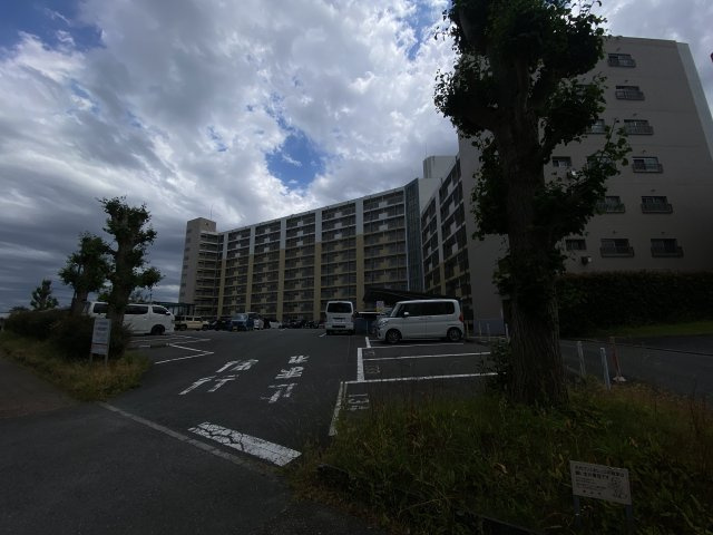 敷地内に駐車場もあります
