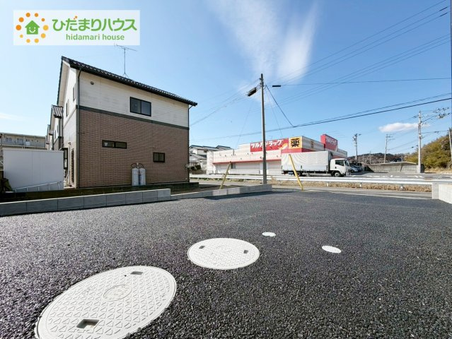 カースペース3台ＯＫ！来客用にもスペースを確保できて安心ですね(^^)/