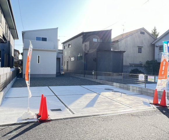 落ち着いた雰囲気の外観です