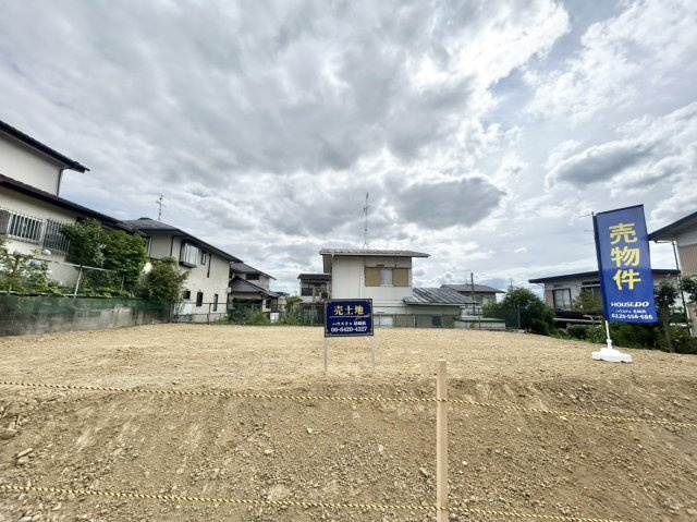 間口約12．3ｍの整形地のため、駐車場や庭付きなど建築プランも自由自在♪