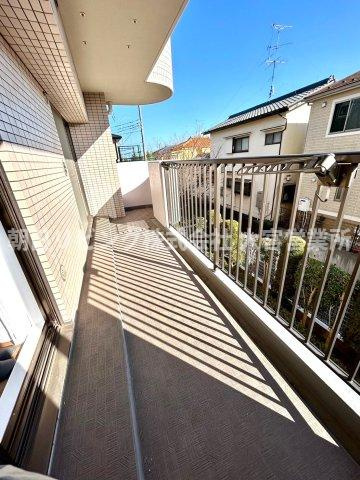 広々としたバルコニーです