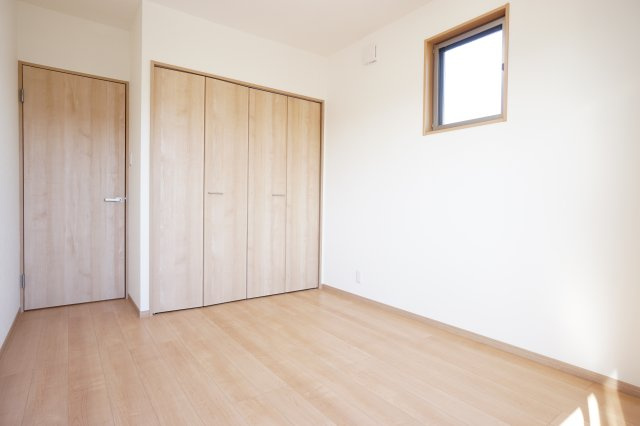 2階のお部屋で南面につき陽当たり良好です♪