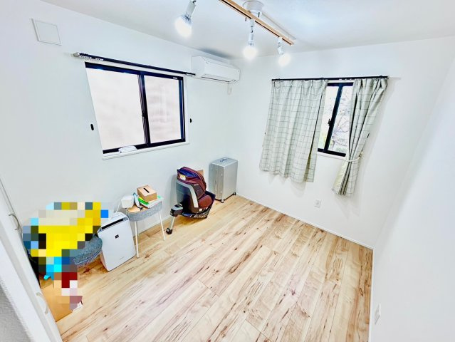 5．2帖　子供部屋　二面採光で陽当たり良好です