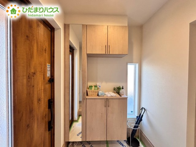 姿見も備え付けてあるので、お出かけ前に身だしなみチェックができますね！　