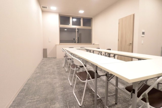 【集会室】1時間500円で利用可能　※要事前予約