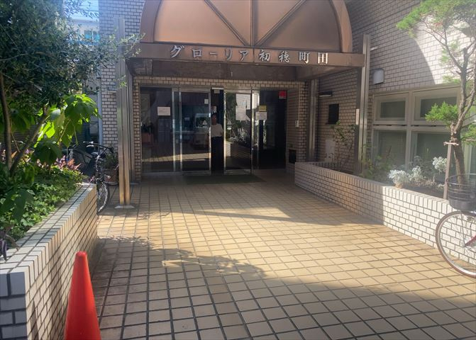 マンションのエントランスには、もともと風よけや防犯の役割がありますが、マンションによって宅配ボックスなどの設備が備わっている所もあります。日々の生活をイメージしながら生活しやすさをチェックしましょう。