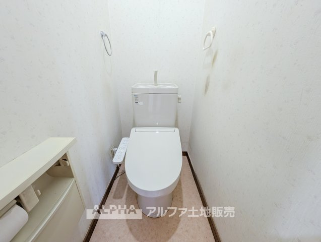 【Clean　Space】◆トイレ新品交換予定◆　リフォームでトイレを新品交換予定。2か所にトイレを備え、忙しい朝の時間帯にも使いやすい住まいです。