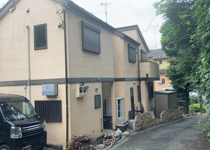 木造住宅とは土台、壁、柱など建築物の強度を支える構造体の材に木が使用されている構造を指します。構造体は建物の自重を支えるだけではなく風圧や水圧、積裁荷重などあらゆる衝撃に耐えるための基礎です。