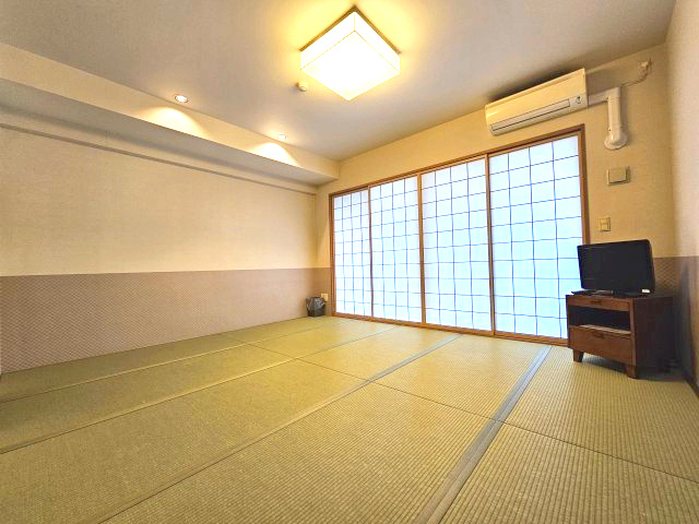ゲストルームの和室仕様　とても広いので、大家族の方でもゆったり過ごせます