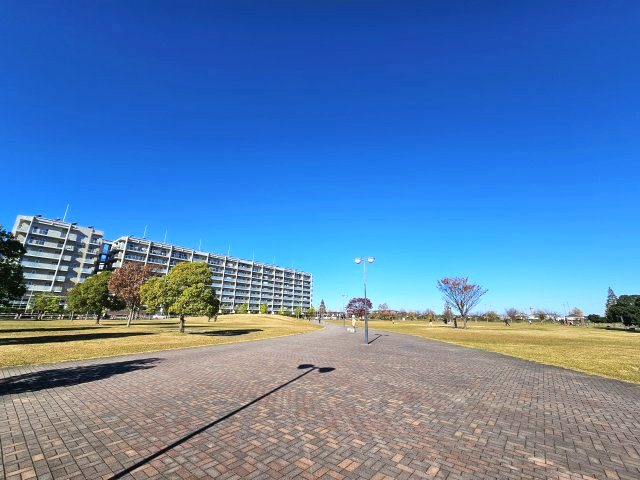 駅までのルートの傍らには見田方遺跡公園が広がります
