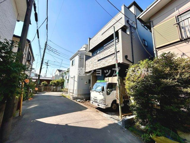パパとママが大切なお子様をいつも身近に感じられる安心の子育て環境の立地になります。