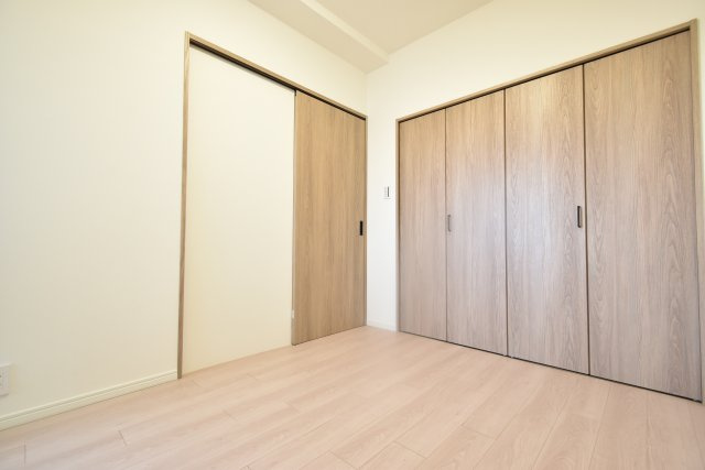 フローリング・クロス・建具・照明全て新調しているので、気持ちよくお住まいいただけます♪