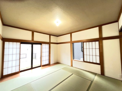 日本らしい落ち着いた雰囲気の和室です