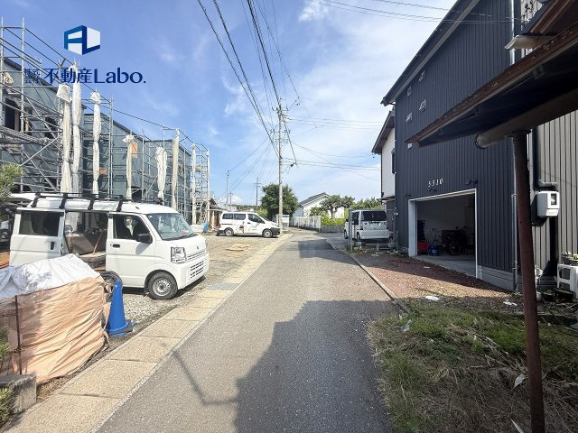 周辺は落ち着いた住宅街。穏やかな住環境が魅力です♪
