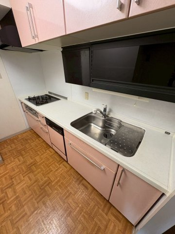 スライド収納、食洗機のシステムキッチン