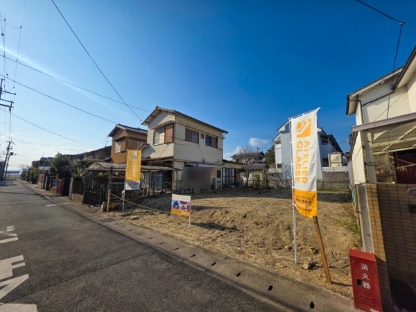 【宇治市槇島町北内 売土地 建築条件付きの前面道路含む現地写真】