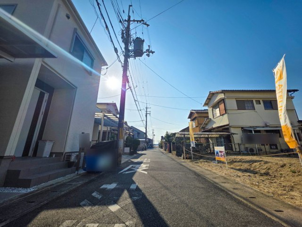【宇治市槇島町北内 売土地 建築条件付きの前面道路含む現地写真】