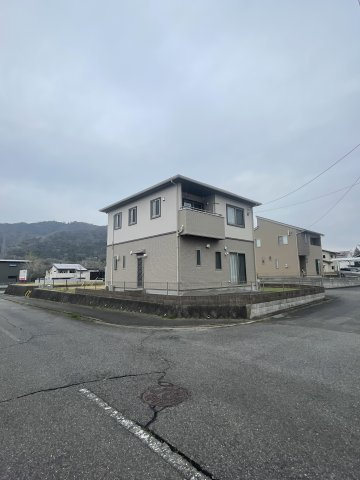 【入野中山台五丁目　戸建の外観】