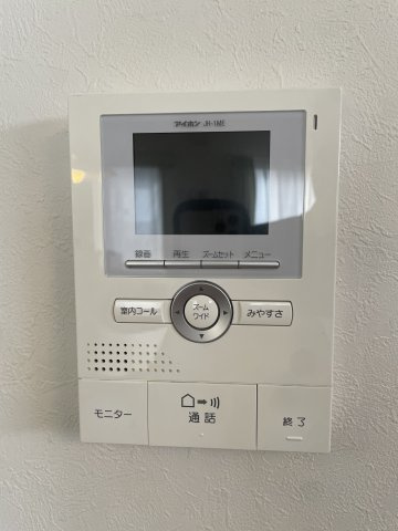 【入野中山台五丁目　戸建のTVモニター付きインターフォン】