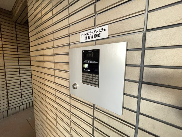 突然の訪問や勧誘などを防ぐことができ、プライバシーを守れます。　