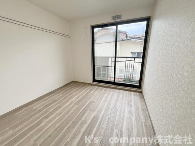 洋室4.5帖◇お子様のお部屋や趣味のお部屋にいかがでしょうか♪