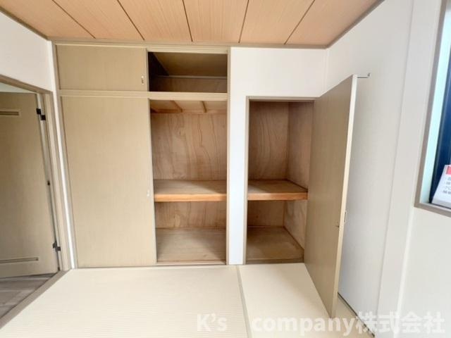 和室の押入れ収納☆来客用の布団や季節物のお布団などの保管にも便利な収納◇